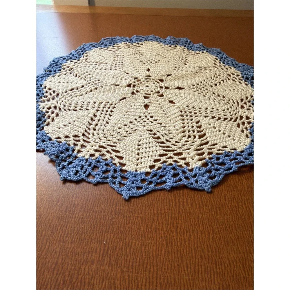 Vintage CROCHETED DOILY Round 12.5